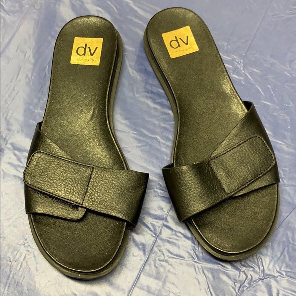 NWOT DV by Dolce Vita Slide sandals